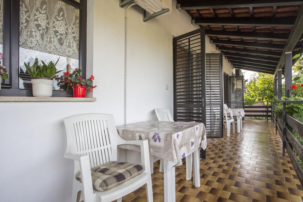 Guest House Nada 392 พูลา ภายนอก รูปภาพ