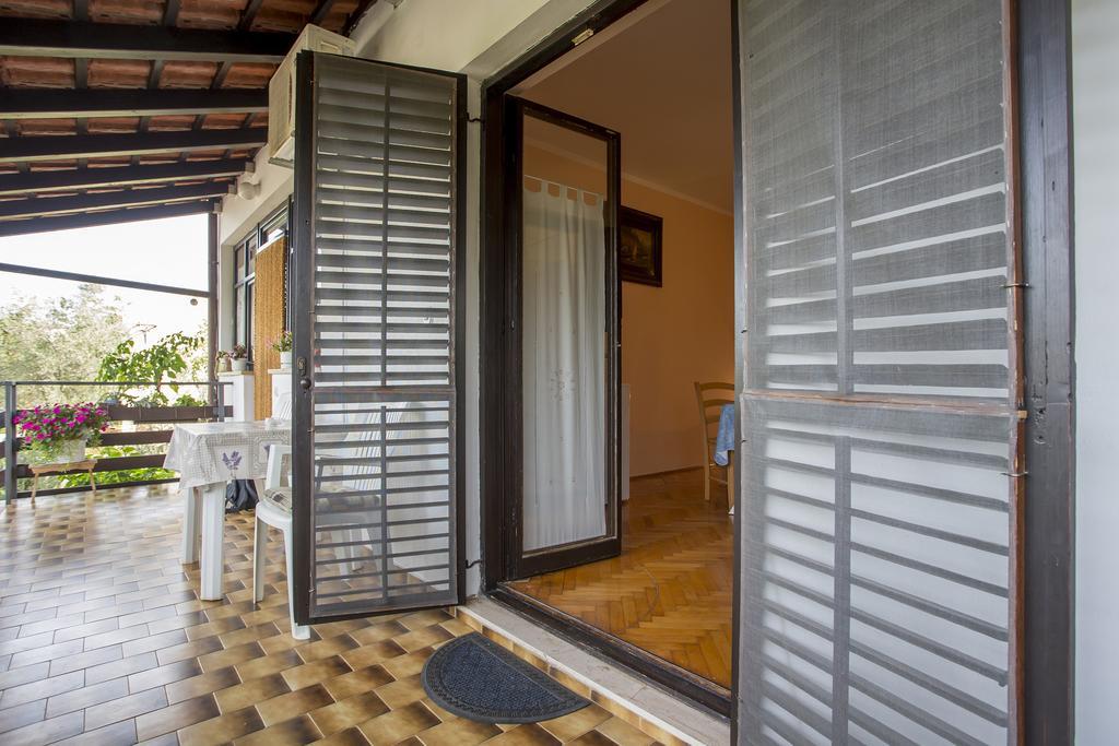 Guest House Nada 392 พูลา ภายนอก รูปภาพ